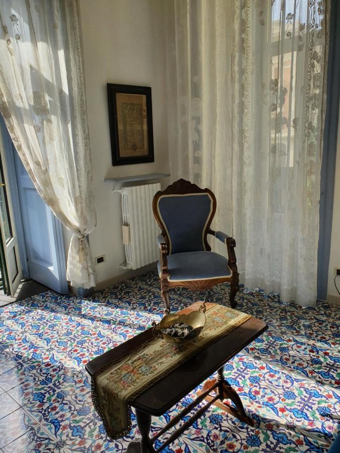 B&B D'Angleterre Salerno Exterior foto