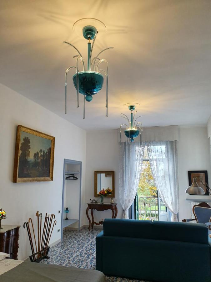 B&B D'Angleterre Salerno Exterior foto