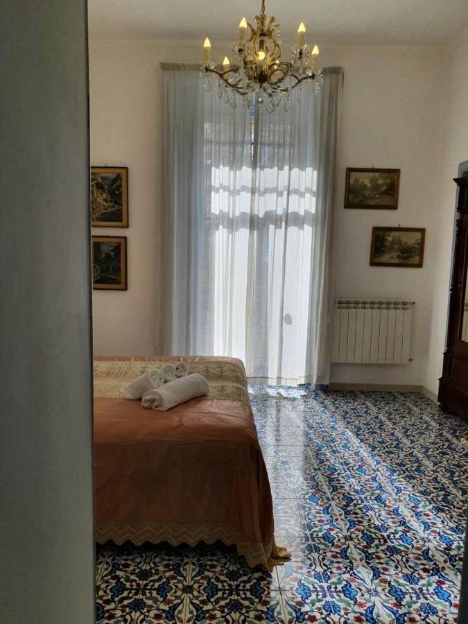 B&B D'Angleterre Salerno Exterior foto