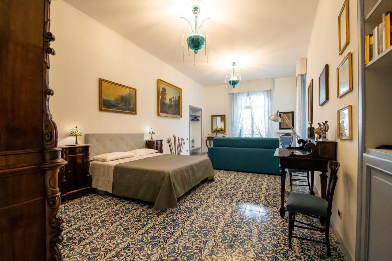 B&B D'Angleterre Salerno Exterior foto