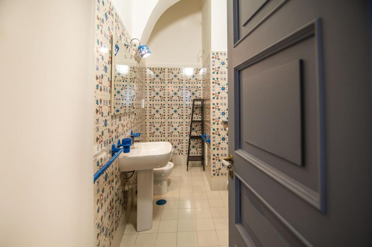 B&B D'Angleterre Salerno Exterior foto