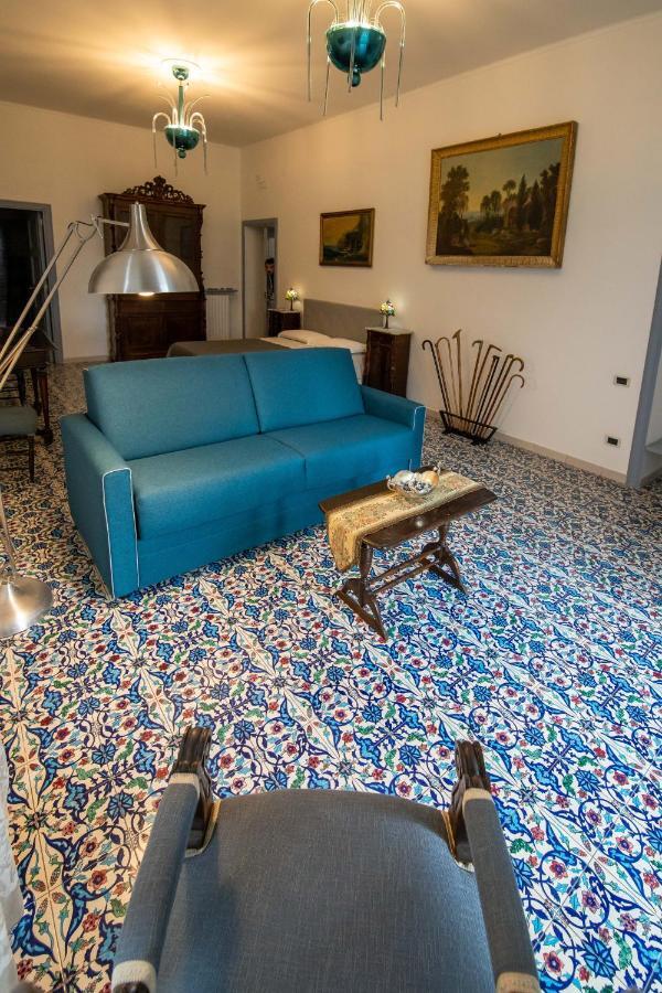 B&B D'Angleterre Salerno Exterior foto
