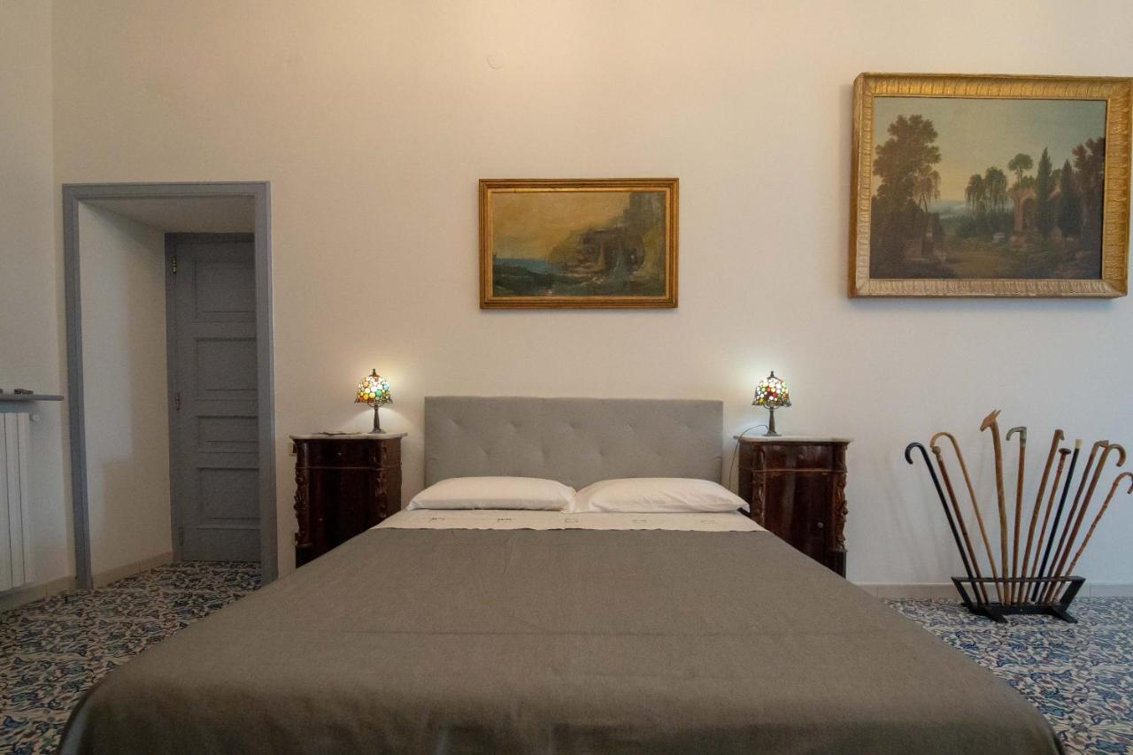 B&B D'Angleterre Salerno Exterior foto