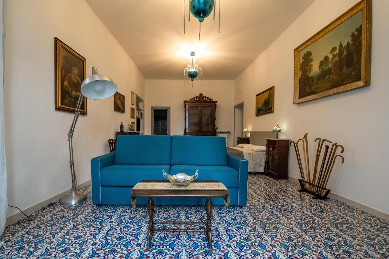 B&B D'Angleterre Salerno Exterior foto